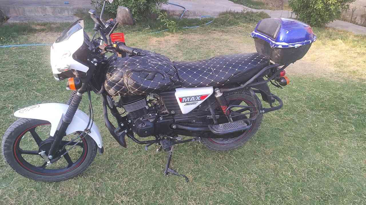 سلام عليكم للبيع دراجه دايون MAX موديل 23 اوراق اصولي طالعه من معرض سيزر  مكان ديالى دلي عباس  للستفسار اتصل
***********
***********
