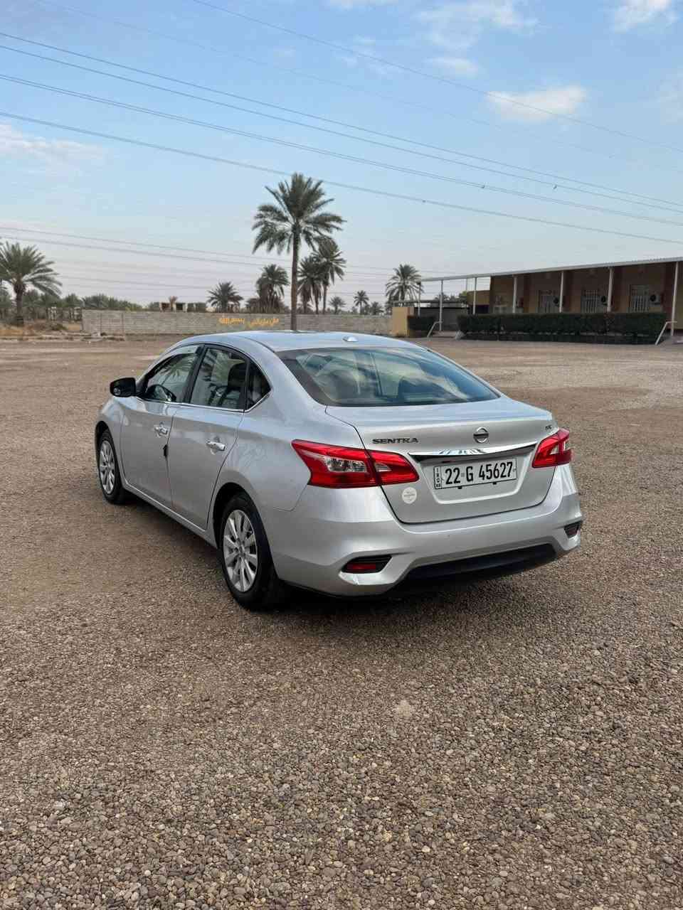 بالله
السلام عليكم
نيسان سنترا امريكي
موديل 2017
بيها صبغ 3وقطع ونص 

مواصفاتها :

بصمة ابواب
 بصمة تشغيل
 رادار امامي
 تحكم ستيرن
جام اوتو 
كروز سرعة
تبريد بيانو
حاكية
كامرة خلفية 
العنوان بغداد 
الشراي يتصل ***********
السعر 106
