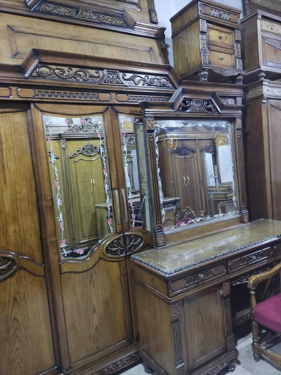 غرفة نوم قشر سنديان زان بل كامل والحفر سنديان 7 قطع 
غرفة نوم قشر سنديان وزان سحاب حفر كلو زان 6 قطع


**إذا كنت صاحب هذا الإعلان وتريد حذفه لأي سبب، رجاءا أرسل رسالة إلى الدعم الفني**