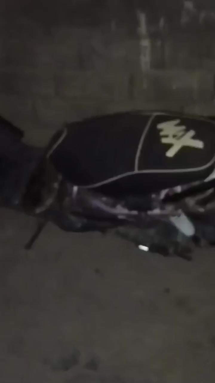 ماكس عدله للبيع دراجه نضيفه مكينه حلوه تخبل بيها وياله نجمه وكاتم اف ام كفراتها موجوده السعر ب ٣٥٠ وبيها مجال لشراي عنواني ناصريه مركز وهاذه رقمي وبخدمتك ***********
