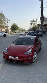 تيسلا موديل 3 • ٢٠٢٣ • نص قطعة