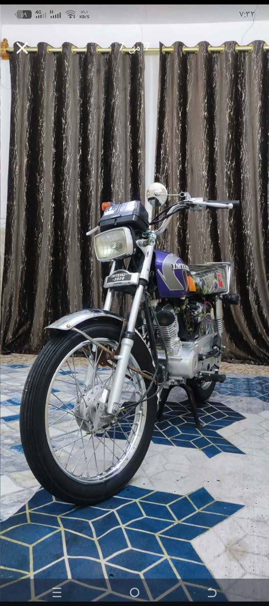 دراجه نارية اربع كير موديل 2020 والمحرك 2021 ونوع دراجه ايراني نامه إبرو دراجه نضيفه وجديدة نفس شكل الصورة 
وكيل العارضي 
الاستفسار /  *********** النجف, العراق
