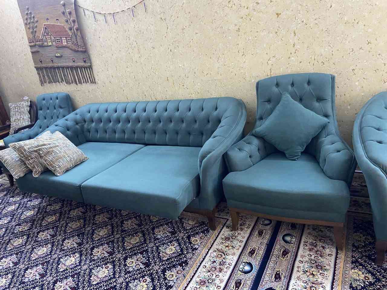 قنفات مستعمله قليل للبيع السعر ٤٠٠قفل الاتصال *********** بغداد
