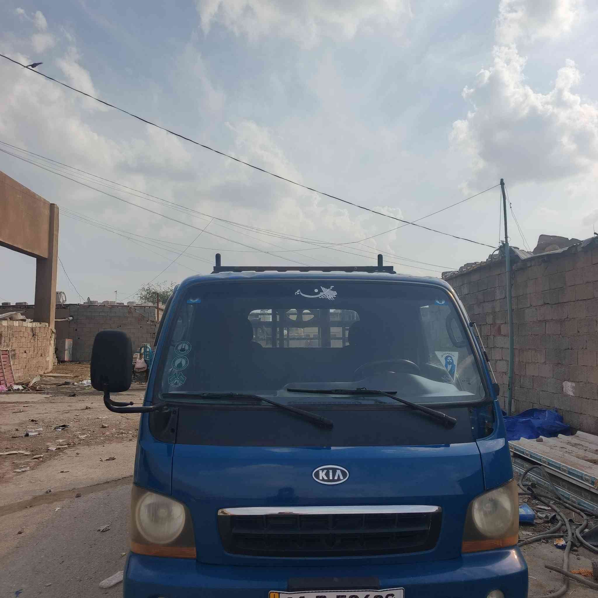 سلام عليكم فنتيه  ام عيوني الموديل 1999رقم نكليزي سنويه 29 سيارة كفاله سعر 85 وبيها مجال بسيط *********** هاذ رقمي
