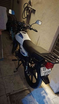 دراجه اركي ماشبه الفين بعدهه زيرو باسم شركه من عجله الخليج ماخذهه رايد...