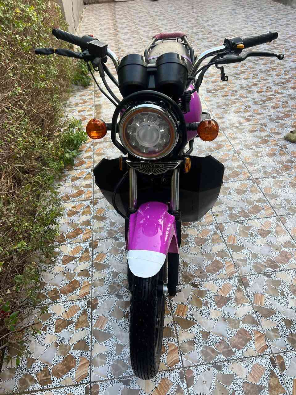 السلام عليكم 
دراجه دايون نفخ( مرقم ) للبيع فقط  
بسمي مداور بنفس اليوم موديل 23 ترقمت ب 25 كفاله عامه من كلشي تجي تفحص وتشوف بعينك دراجه كلش نضيفه تفيلس ما مفيلسه  سعره 2250 وبيه مجال مكاني حله مركز بكرلي خاص متواجد رقمي :***********  ***********
