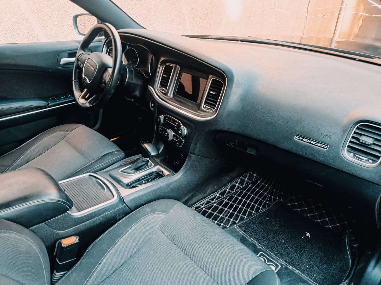 سلام عليكم جارجر موديل موديل 18 مرمزه 20 سياره جاهزه وارد امريكا حادثه بدايه اجاملغ والبنيد بدون ايرباك 6سلندر رقم بغداد بسمي الاستفسار اكثر الاتصال *********** يوجد وتساب
