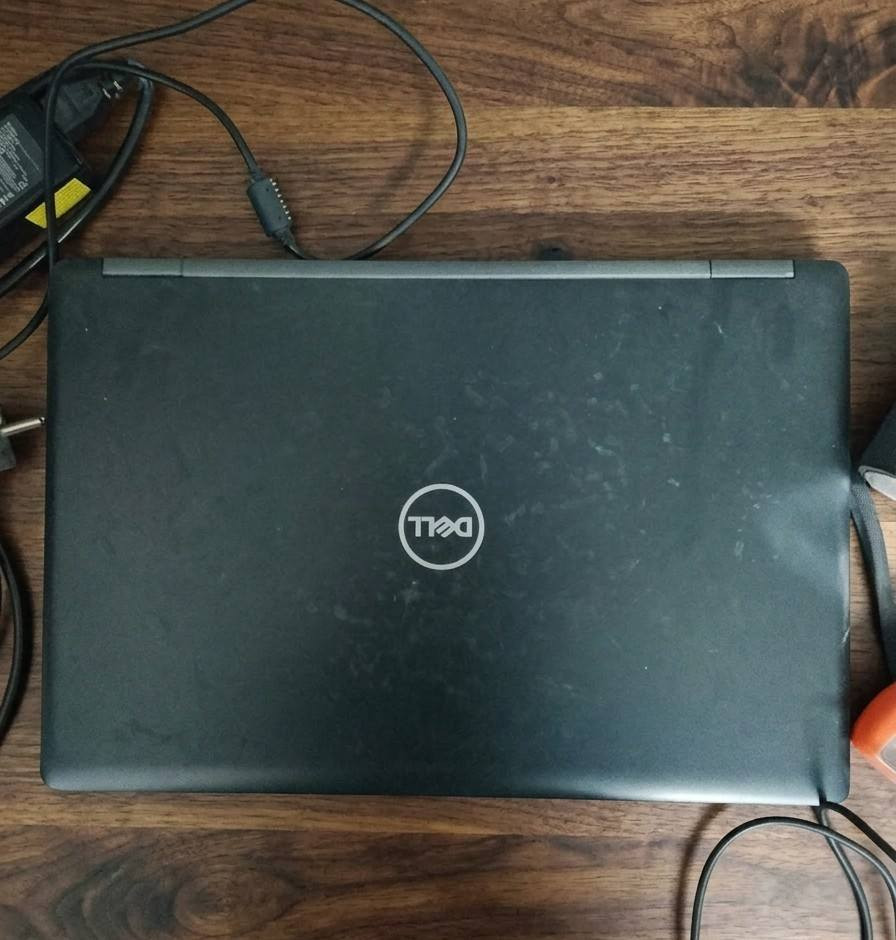 لابتوبين دل المستعمل بسعر 250 والجديد بسعر 350


**إذا كنت صاحب هذا الإعلان وتريد حذفه لأي سبب، رجاءا أرسل رسالة إلى الدعم الفني**