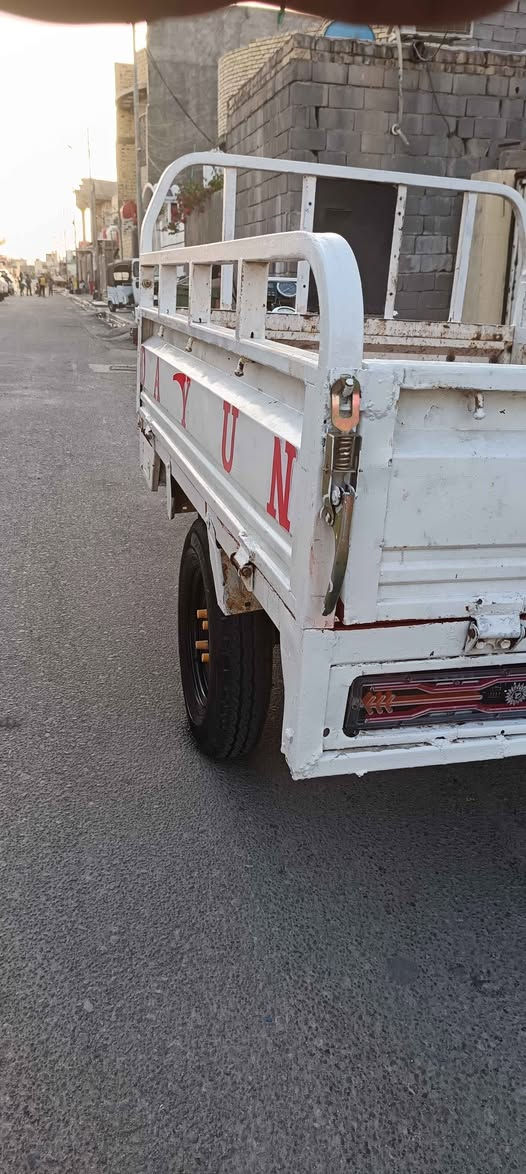 ستوته دايون اوراق موديل 13 اصولي اكسن لطش قطعه وحده محرك جديد تواير جدد كهربائيات جدد ستوته انضف من صوره سعرها مليون واربع ميه 1400 وبيه مجال حك الجيه عنوان بصره حيانيه رقم الهاتف *********** البصرة, العراق
