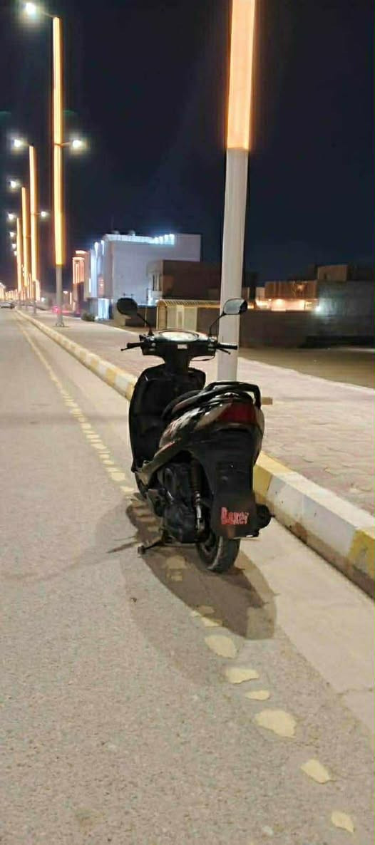 يالله السلام عليكم
للبيع او مراوس ب ايفون 

دراجه ياماها بومه
نضيفه كلش
مابيه اي خلل شغاله
كهربائيات شغاله اشاير لايتات دبل اشاره كلشي شغال 
نكره صلف 
دراجه نضيفه 
للبيع سعر 300 بي مجال قليل 
مكاني حصيبه شرقيه


**إذا كنت صاحب هذا الإعلان وتريد حذفه لأي سبب، رجاءا أرسل رسالة إلى الدعم الفني**