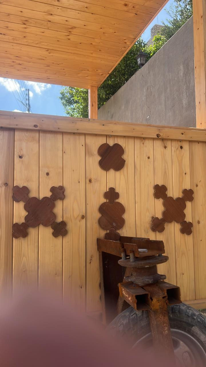 ‏عربانة للبيع السعر 450 عربانة مال اللب والاه أو مات شاي الرقم والتفاصيل على هذا الرقم ***********
