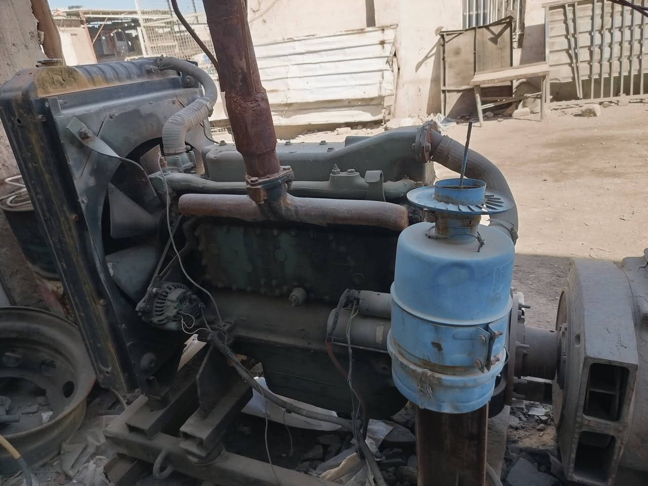 مولده ابو ردين سته سلندر جاهزه
راس توليد 100 كي في 
للبيع بلنجف حي الصناعي  ***********
