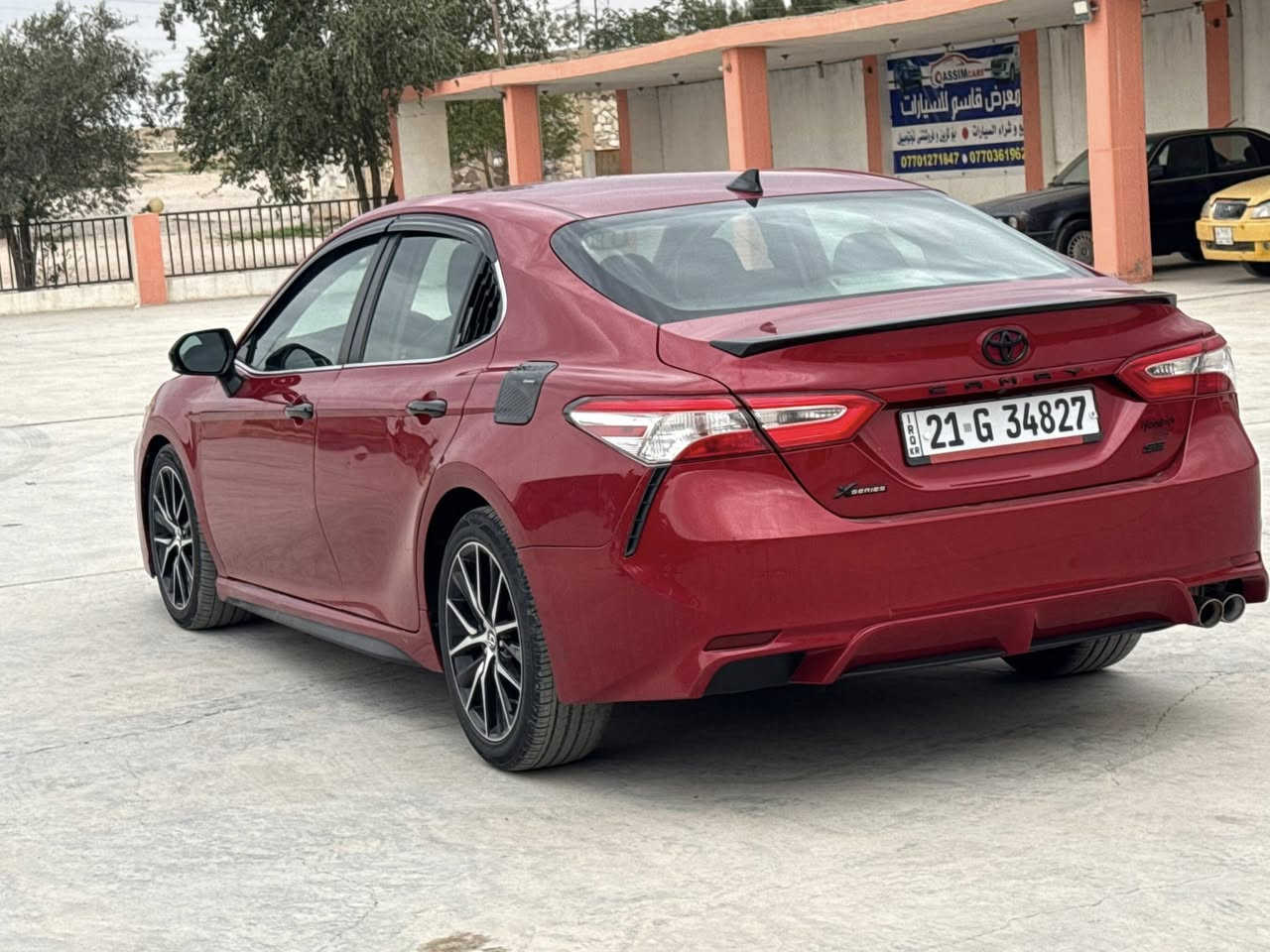 سلام عليكم كامري موديل 2020.  فول موصفات ماشيه 120 كيلو متر.    بيها قطعتين تبديل بلاد وربع   بونيد صبغ.  بدون دواخل  وسونار مرفق مع الصور.  
السعر 172 وبيها مجال 
العنوان ديالى خانقين 
***********
