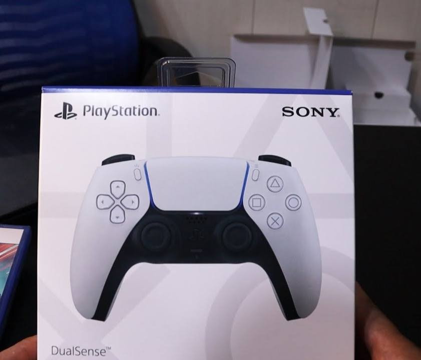 بلي 5سلم ✔️
جهاز جديد استخدام سبوعين فقط كامل ملحقات ✔️

ذاكره 1تيرا  ✔️
 ويا حساب بي اشتراك 3اشهر بلص✔️
 وبي العاب مملوكه مشتريها مثا ريديد 2 و فيفا 26 ✔️

الملحقات الاضافيه 👇👇

قاعده تبريد  وشحن جوستكات ✔️

جوستك اضافي اصلي  ✔️

يو بي اس  حجم 3000wالحجم الكبير 4بطاريات ✔️

سعر 800 قفل بدون عمله  ✔️مكاني بابل ✔️

تواصل (***********)
