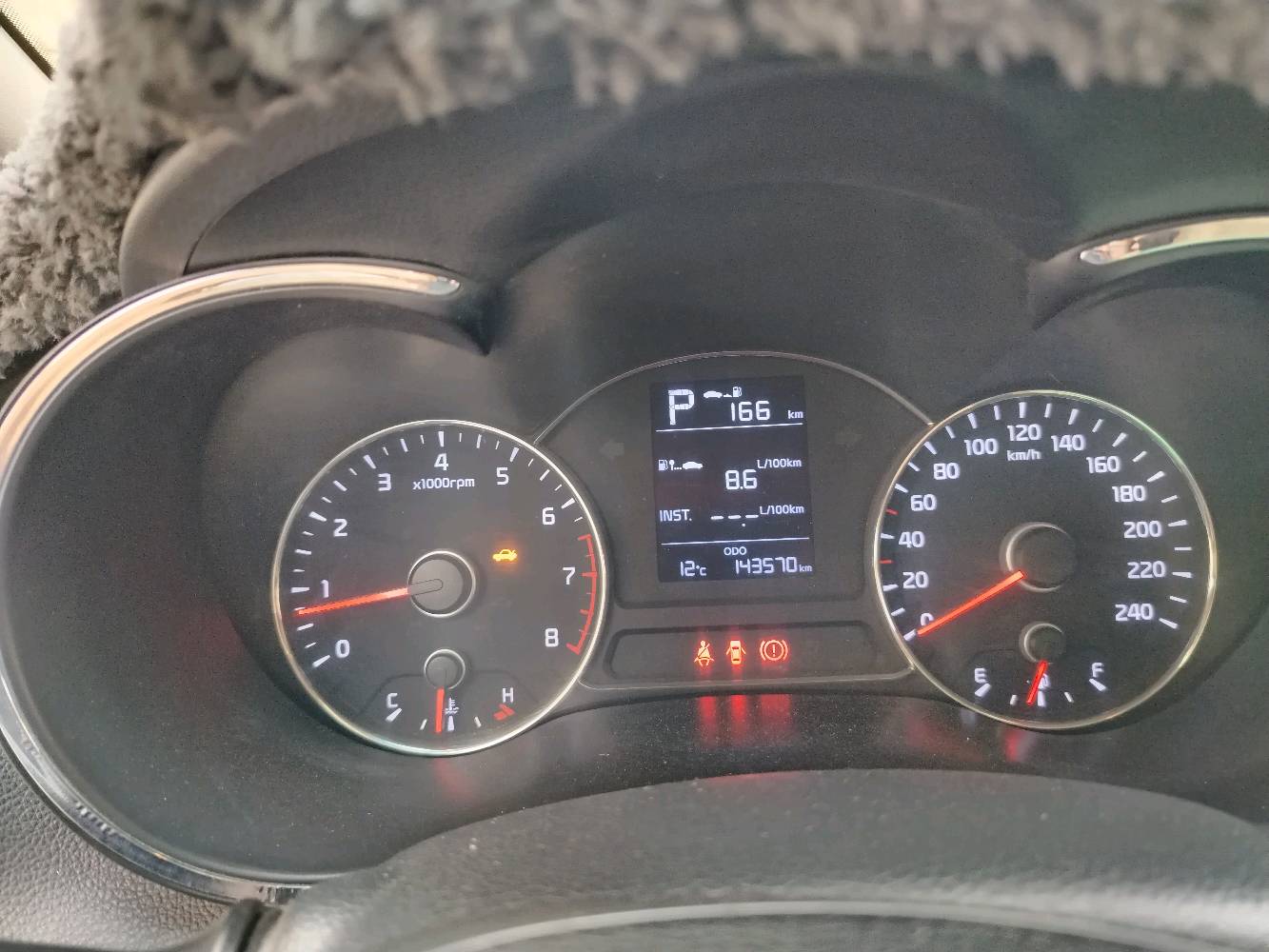 سيراتو خليجي ٢٠١٨
رقم سلمانية، تجديد وهزة قبل ٣ أشهر سنوية لغاية ٢٠٣٠
محرك ١٦٠٠ 
ماشية ١٤٣،٠٠٠ كيلو متر 
كير محرك بصمة 
حدادية جديدة 
تبريد شغال
شاشة
 وكاميرا 
ويل كب
تخم تاير جديد 
دوشمة داخلية كاملة 
حساسات خلفية 
اشاير بالمري
ثلاث وضيعات قيادة 
كار بلي 
وباقي مواصفات الخليجي المعروفة 

السيارة بيها اماكن صبغ بسيطة تنحسب ٣ قطع 
مكان السيارة واسط 
السعر 132 ورقة وبيها مجال 
للأستفسار / ***********