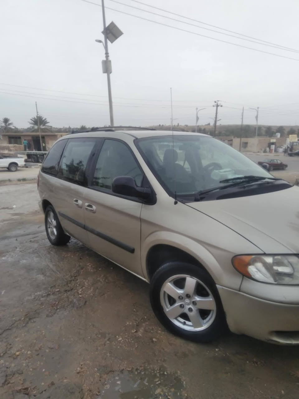 دوج كرفان بتره 2007 كلين مكفوله 
7 راكب رقم انبار خصوصي 
محرك 3300
مكان السياره ناحية البغدادي 
السعر 70 وبيها مجال 
وترهم مراوس بسياره صالون 
***********
