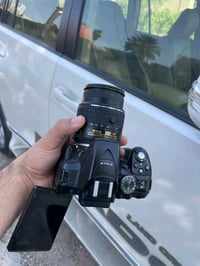 نيكون D5300 • عدسة 18-55 • نضافة 100%