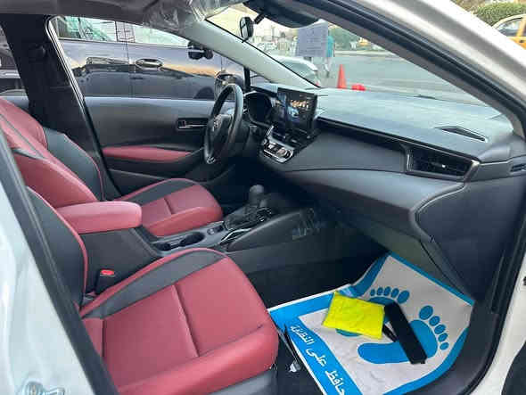 السلام عليكم ورحمة الله وبركاته 
للبيع  كورلا هايبرد موديل 2025 رقم بغداد 
 بلاك ادشن S اعلى مواصفات اللون الصدفي
حره باسمي تحويل مباشر 
عداد المسافة 11 الف كيلو
فول مواصفات داخل احمر كرسي كهرباء
سلايد روف
رادار 
مكان السياره بغداد الكاظمية 
للاستفسار  ***********
