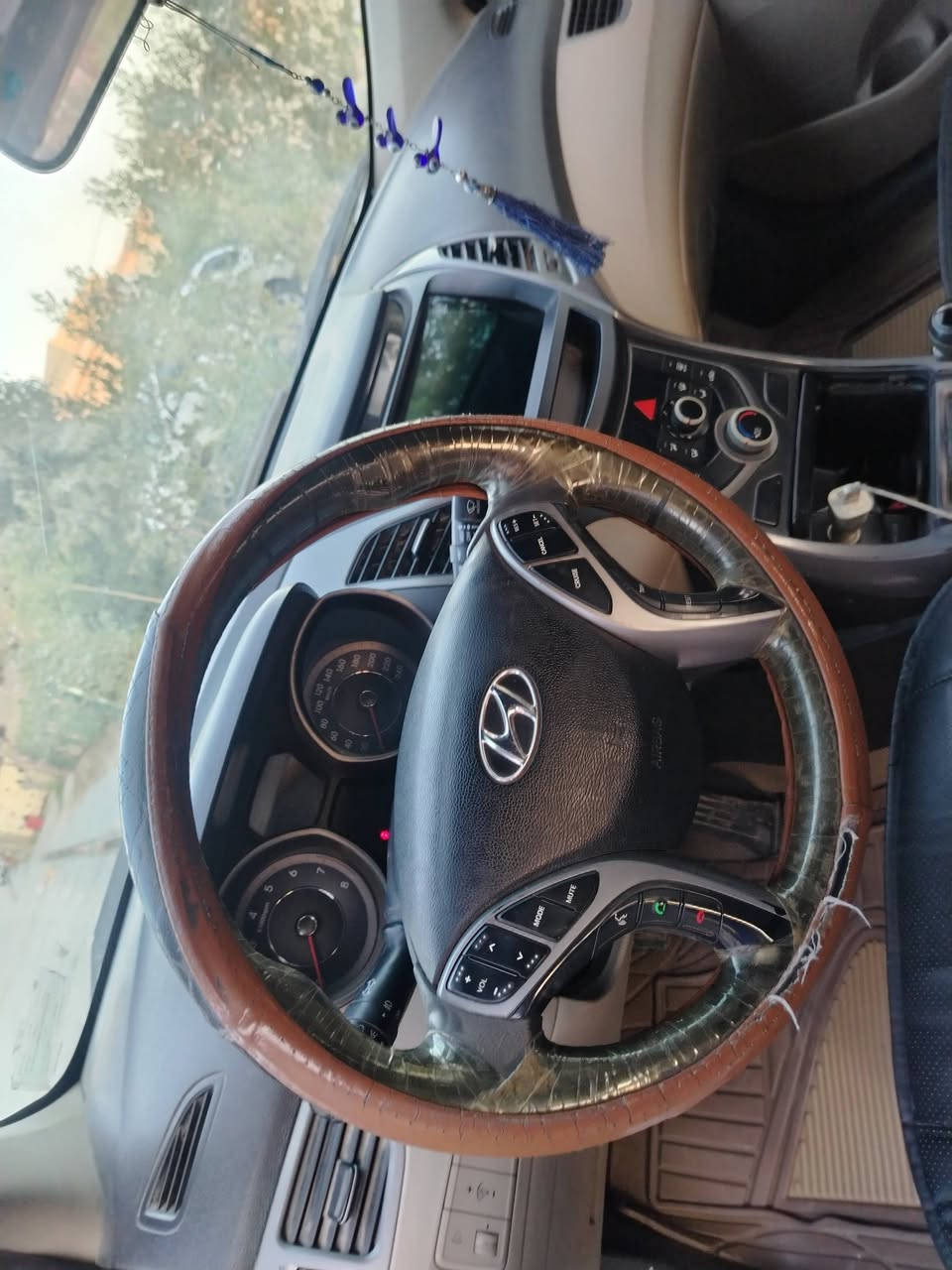 للبيع
الإنترا موديل 2014 شكل ال15 رقم واسط للتواصل خاص او الاتصال على الرقم *********** مكانها واسط قضاء النعمانية بيها ثلاث قطع بدون دواخل
