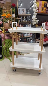 طاولة تخزين ٣طبقات • عجلات ومقابض • بغداد