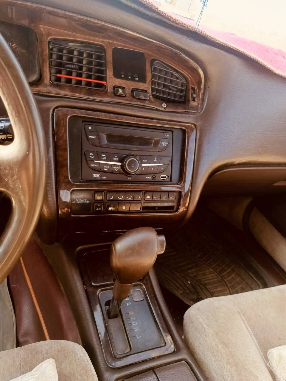 يالله السلام عليكم بطه متصل كير جديد مكينه مكفوله كما موضح ب سونار تبديل جاملغ خلفي فقط رقم بصره موديل ٩٢ مكاني ب العماره *********** السعر 50 وييها مجال
