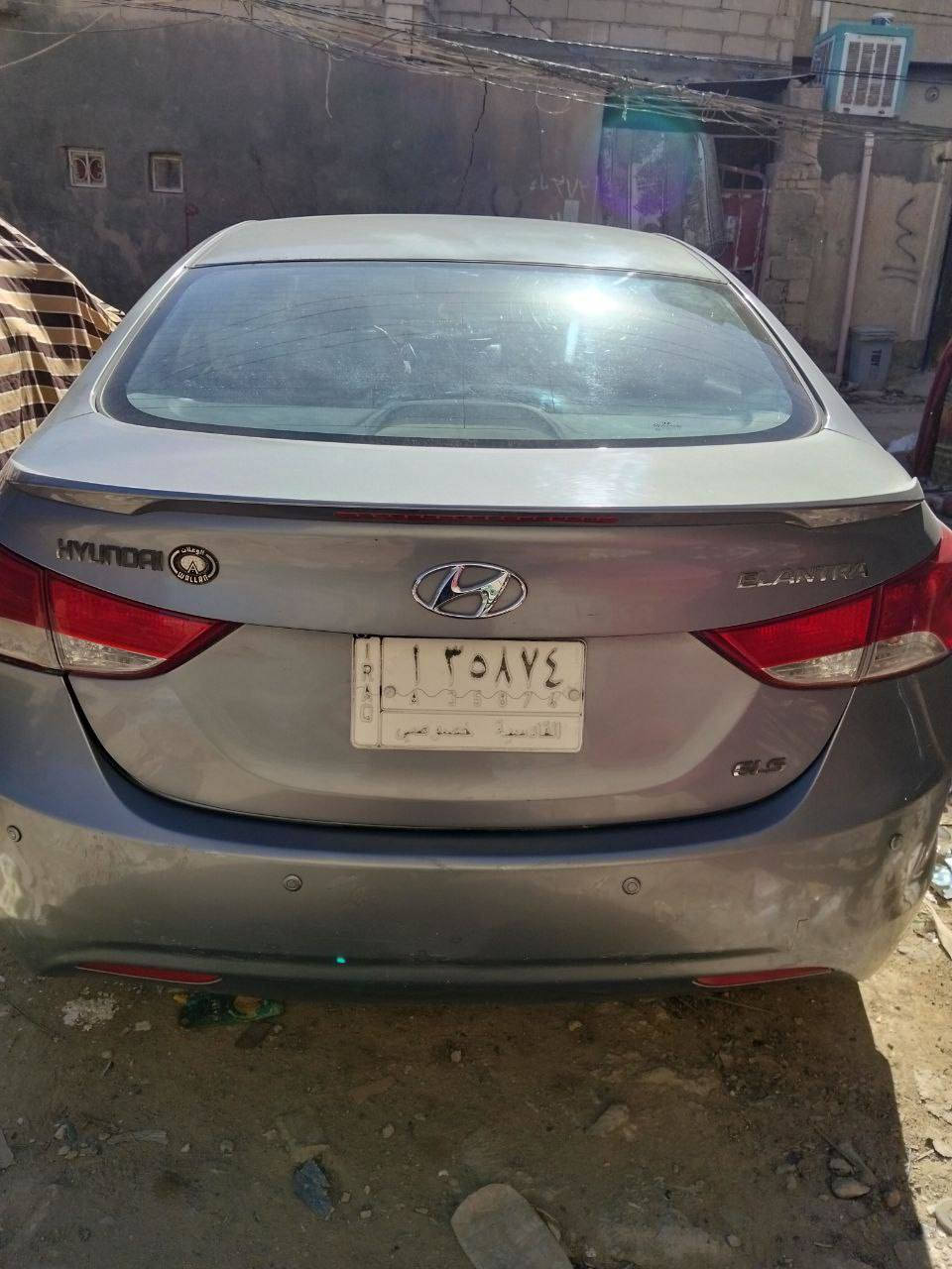 السلام عليكم
من رخصة الادمن عندي التنرا موديل ٢٠١٣ خليجي محرك ٢٠٠ بيها ضربة شبر بالباب فقط للبيع اشارة بالمري سيارة حلوة ونظيفة وجاهزة مال جناي للتواصيل 
***********
