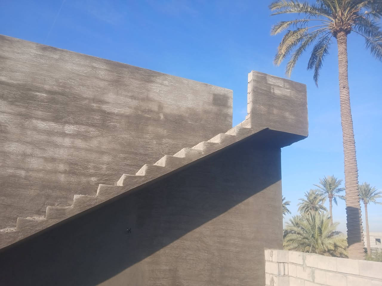 كادر لبخ اسمنت درجه اولى متفرغ ***********
