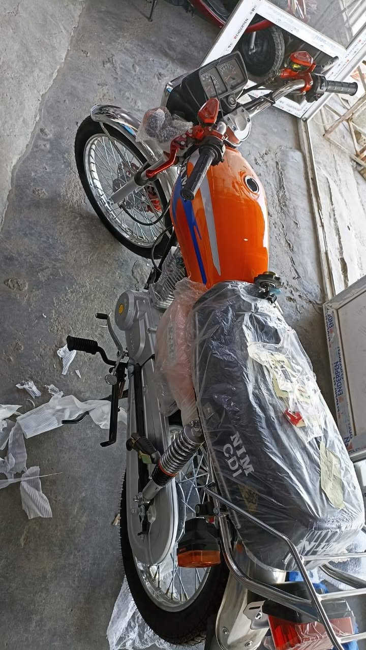 سلام عليكم للبيع دراجه نامه 24 مكفوله مستعجلين على بيعتها والله 
كفاله عامة من التاير للتاير كلهة شغالة
الكهربائيات كامله اوراق اصولي مو استنساخ السعر خاص
الاتصال *********** المكان بابل محاويل
