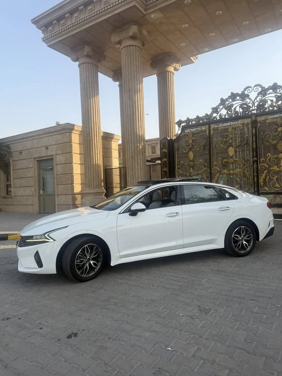 كي 5خليجي 21
فول موسفات 
رقم ربيل بسم شركه 
بيه بارد بل بيبان وجاملق لخلفي ولبنيد مصبوغ
كير مكينه حداده كفاله 
كشنات جلد 
شاشه جبيره 
السعر 175بيه مجال 
التصال***********
البصره معقل
