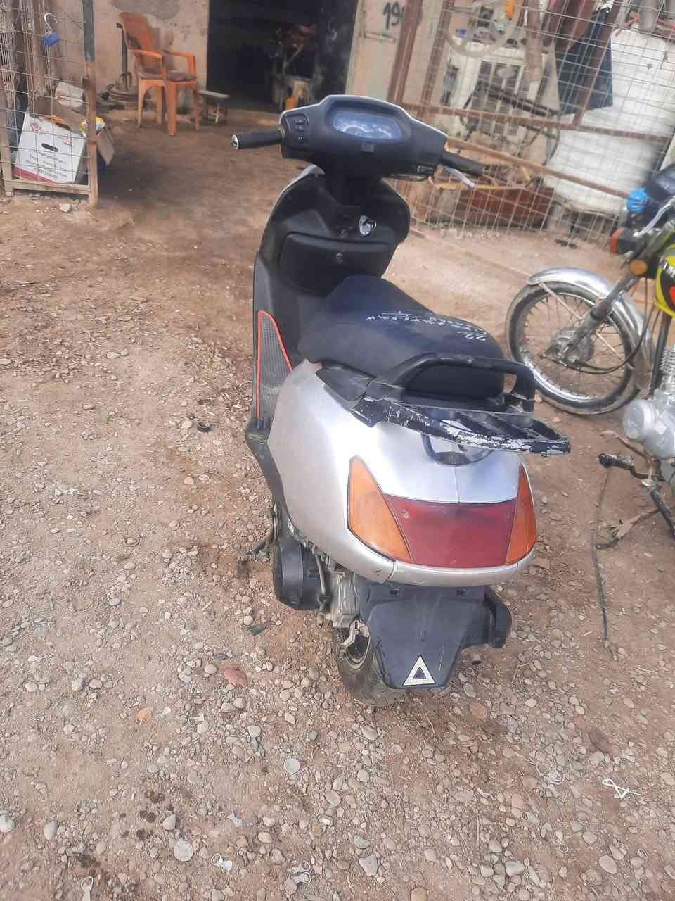 السلام عليكم سبيسي ياباني دراجه نضيفه مكينه مفتوحه مره وحده نكره سلف ماناقصه كلشي لسعر 700 مكان كوت سدة الغراف  ***********
