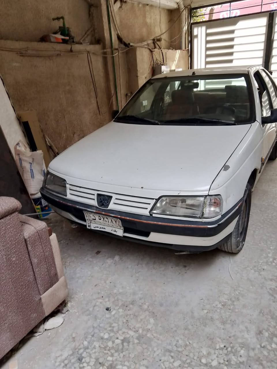 سلام عليكم بيجو 405 موديل 2009 خصوصي سنويه بسم صاحب سياره سياره بلاديه لا ضربه لا صبغ سعر 45 ورقه وبيها مجال بصيط مصفره غرامات رقم انكليزي عنوان كراده شارع صناعه هاتف ***********
