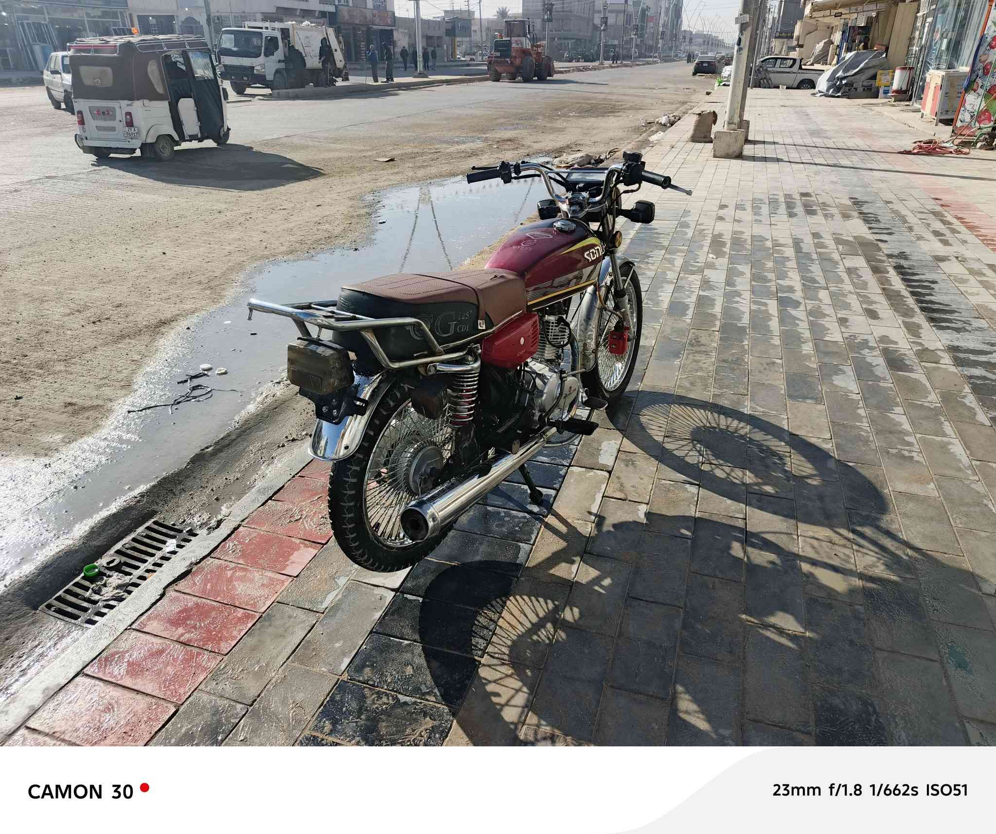 السلام عليكم 
دراجه تايكر سونك اصلي ٤كير موديل ٢٤اوراق 
ماناقصها شي كهرباياتها شغاله 
دشبول لكتروني مكينه بيها خيط دخان بس اول ماتشغلها من هيه بارده وتكطع من تحمه 
عنوانها واسط عزيزيه سعرها ٦٥٠وبيها مجال للطيبين ***********
