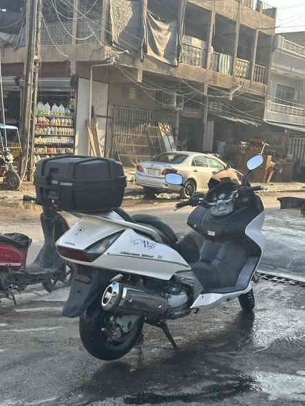 سلام عليكم 
سلفر كفاله عامه 400
كله شغال مابيها نقص 
سعرها 15 ورقه وبيها مجال 
العنوان الشعب قرب فلكه صباح الخياط
***********
