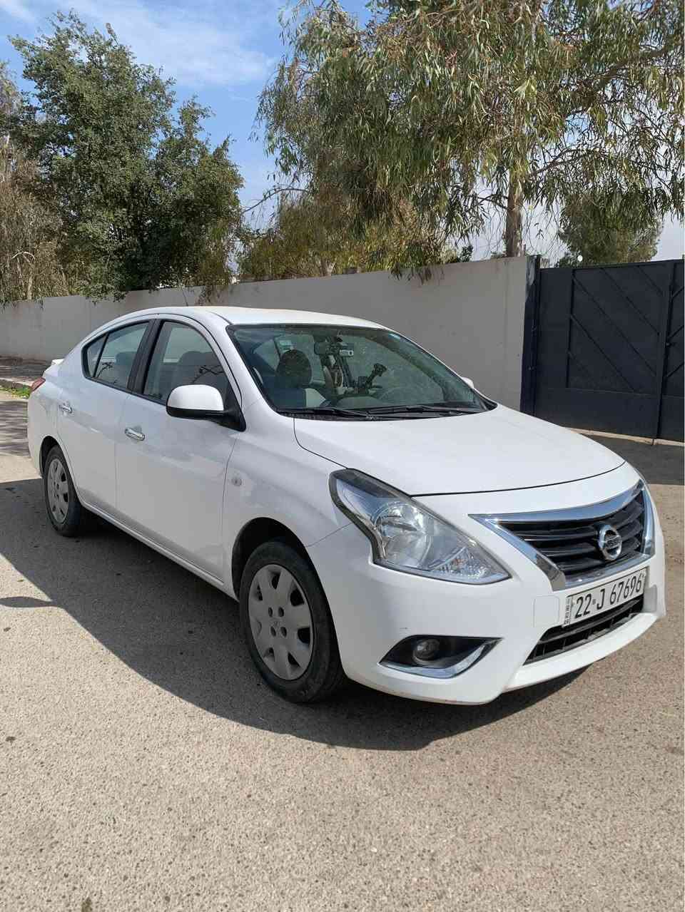 ***********
سلام عليكم نيسان صني للبيع 
موديل 2021 كلين كلين جديده
كامره داشكام شاشة ايبات 
سياره جديده اربع تايرات جديده 
كير ومحرك بشرط 
الفحص موجود بصور 
شرط الوكاله والتحويل 
السعر 124 وبيه مجال بسيط
الرقم *********** كركوك, العراق
