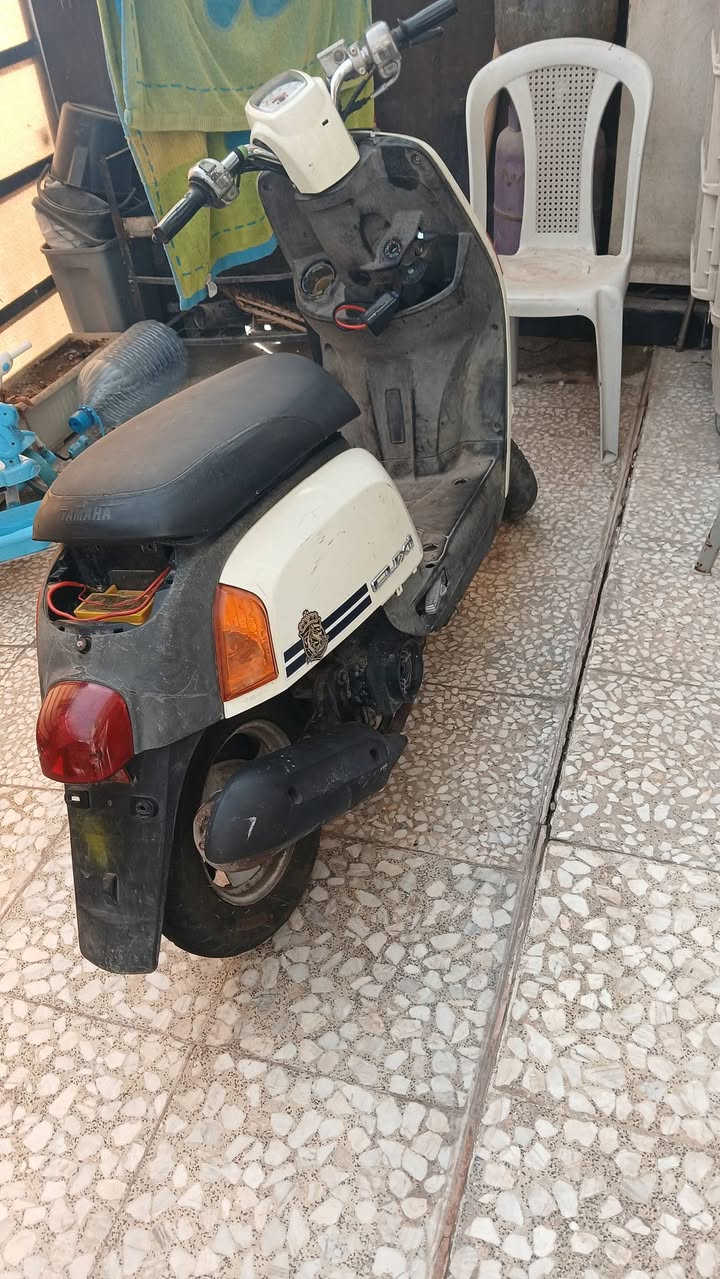 السلام عليكم ماكس بوليسي للبيع 
نكرة بكل وقت 
450 وبيها مجال 
حي الجهاد رفاق 
***********
