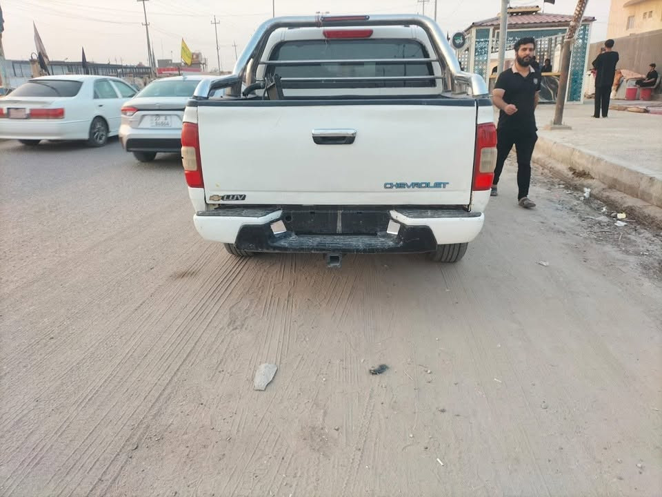 بيك اب شوفرليت لوف 2005مال مزاد للبيع مكفوله من الضربة   محرك محور في في تي نظيف هو الگير  كهربائيات شغالة تبريد شغال حدادة ودواخل نظيفات تخم تاير بيها كتاب مزاد معا ملتها باقيه على دفع الكمرك  السعر 55  مكان السياره ناصريه سوق الشيوخ ***********
