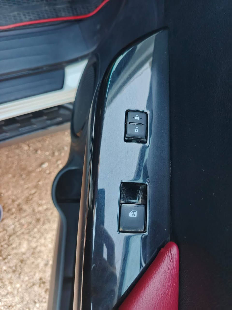 تيوتا هايلوكسS-GLX سعودي
موديل 2022
رقم سليمانيه بسمي
محرك ٤ اسلندر
ماشيه57
دفع رباعي
كير اوتوماتيك
تشغيل بصمه
ابواب بصمه 
سنتر لوك منفصل كل باب
فول تحكم استيرن
تبريد بيانو
تدفئه وتبريد كشنات
دوشمة ارضيه جلد
دوشمه كشنات جلد اصلي
دوشمة يدات باب جلد 
تخم تاير جديد ياباني(تايو)صارله شهر
بيها بارد شبر موضح بالسونار
السعر ٣٢٢$ ثلاثة شدات واثنين وعشرين ورقه 
بيها مجال فقط للي يجي
مكان السياره بغداد الدوره
للاستفسار الاتصال فقط
هـ/***********
