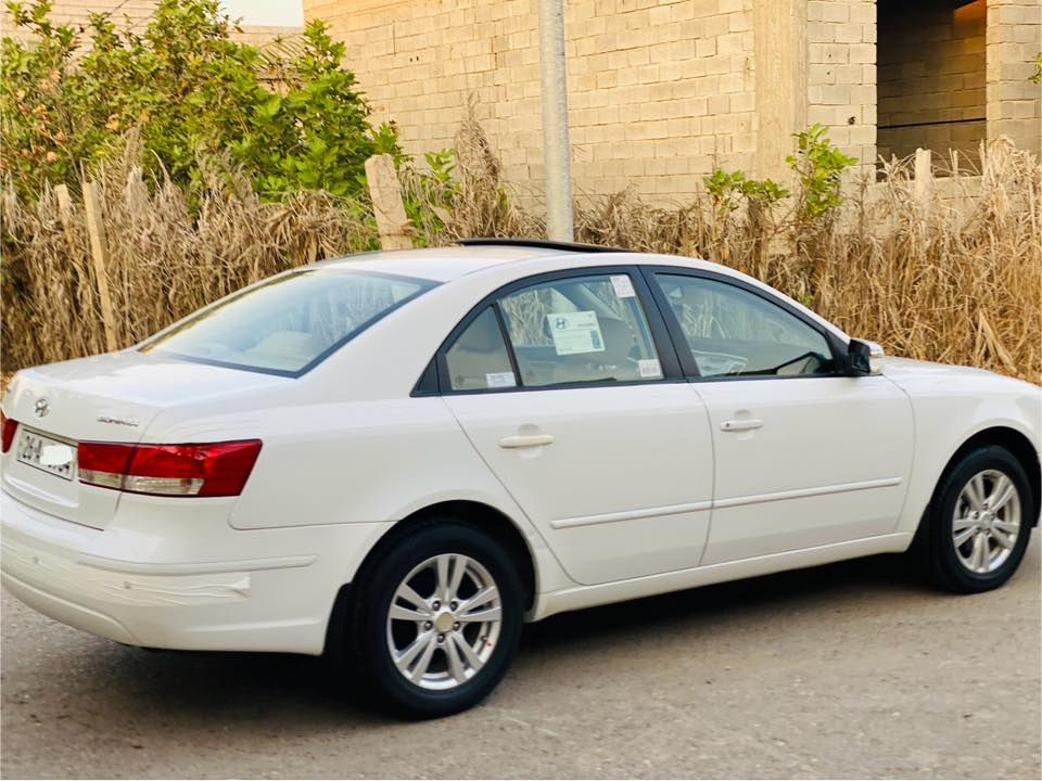 السلام عليكم للبيع سوناتا 2011 رقم صلاح الدين دولي(26) سنويه لل   2030 السياره مكفوله كفاله عامه (شرط السونار ) محرك 2000 (4 حساسات + برغي ما مفتوح بيها)
ماشيه 94 الف السياره أخت الزيرو سبير شركه منازل تخم تاير السياره جاهزه من كلشي مكان السياره صلاح الدين/بلد 
***********
