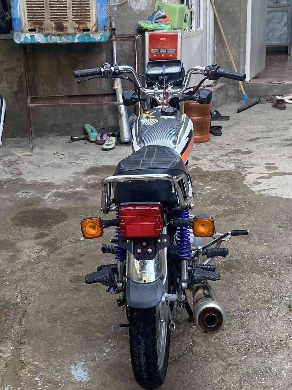 دراجه سيفان 21 للبيع سعر 350 بيه مجال بدون اوراق كهربائية كامله بيه خيط تبخير مكينه ما مفتوحه 
رقم ***********
