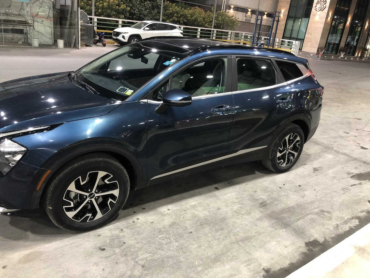 سلام عليكم  / للبيع / اسبورتج هايبرد جيتي لاين  /2023 / اكلين تايتل 
ماشيه / 60 الف 
داخل لونين ابيض ونيلي 

بكان السياره / بغداد / الشعب 

رقم صاحب السياره / ***********
