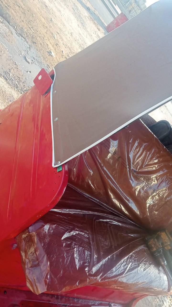 السلام عليكم تكتك موديل 18رقم انكليزي وسنويه تحويل ثاني يوم السعر 5250وبيها مجال مكاني بغداد حي البتول شارع مصتوصف حمزه المطيري الرقم
***********
