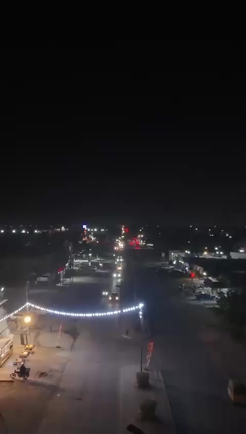 من فوگ الدرون تشوف الزحمة… وتعرف الشغل مضبوط 🔥
نارنا ما تطفي، والشواية ما تهدأ، والريحة وحدها تسوّي إعلان!
كباب يصرخ طعم، تكة تتبيلة أصولية، ودجاج مشوي يخلّيك تعيد الطلب مرتين 😋
مو بس ناكلّك — نكرمك كرم عراقي وتطلع شبعان ومتونس

الجوع إذا ضرب — تعال يمّنا
وإذا ما جعت… راح نجوعك غصب عنك 😉🍢
مشاوي على كيف كيفك… واللقمة تشهد!

بغداد الدورة ابو دشير 
***********
