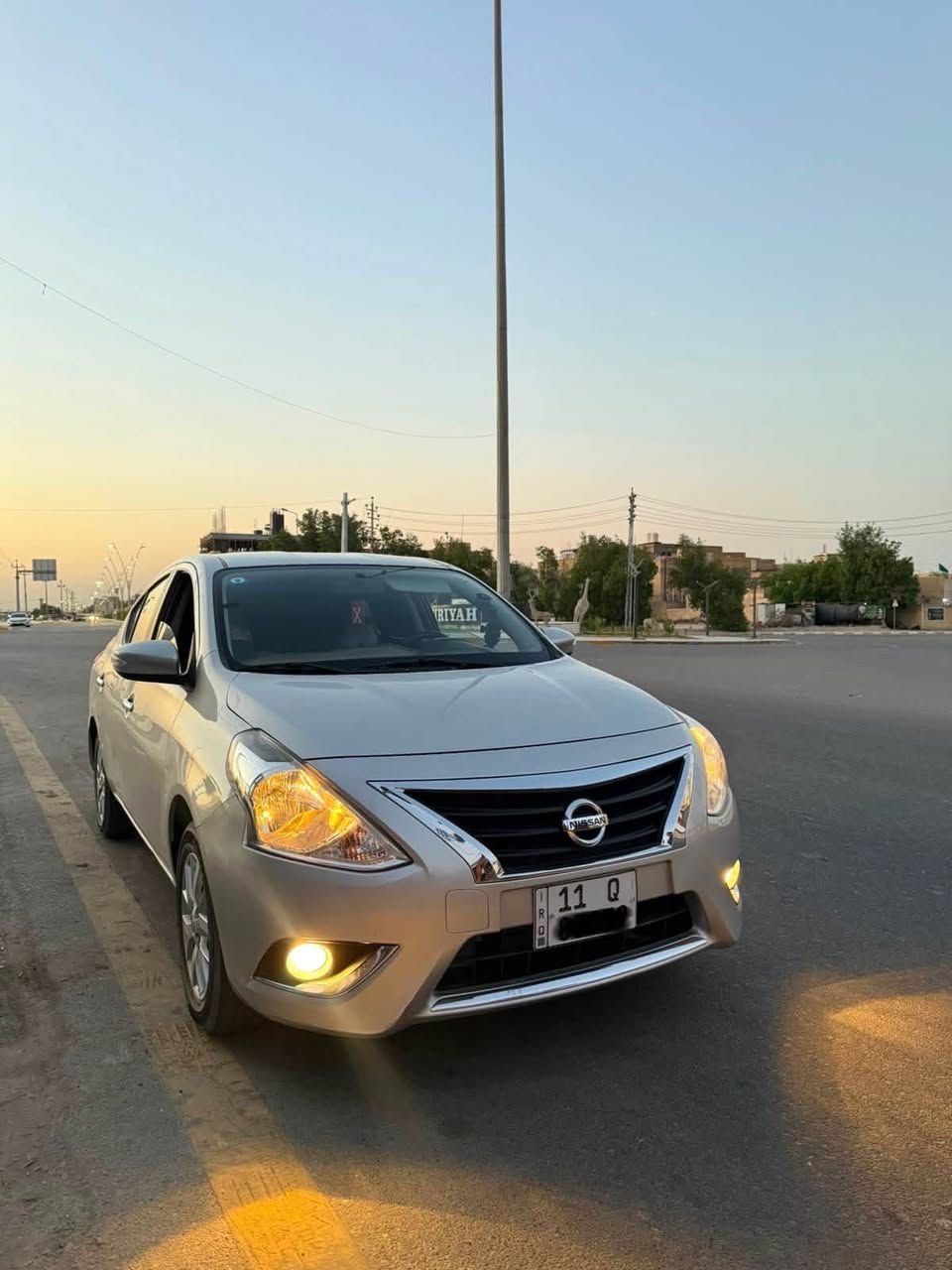 🔹نيسان صني 2024
🔹(حره رقم بغداد )
🔹السياره جديده ونضيفه كلش 
🔹جام كهربائي 
قطعتين تبريد 
اشاير بلمري 
للاستفسار ***********
