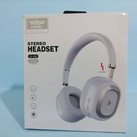 سماعات • مرتبة • نظيفة