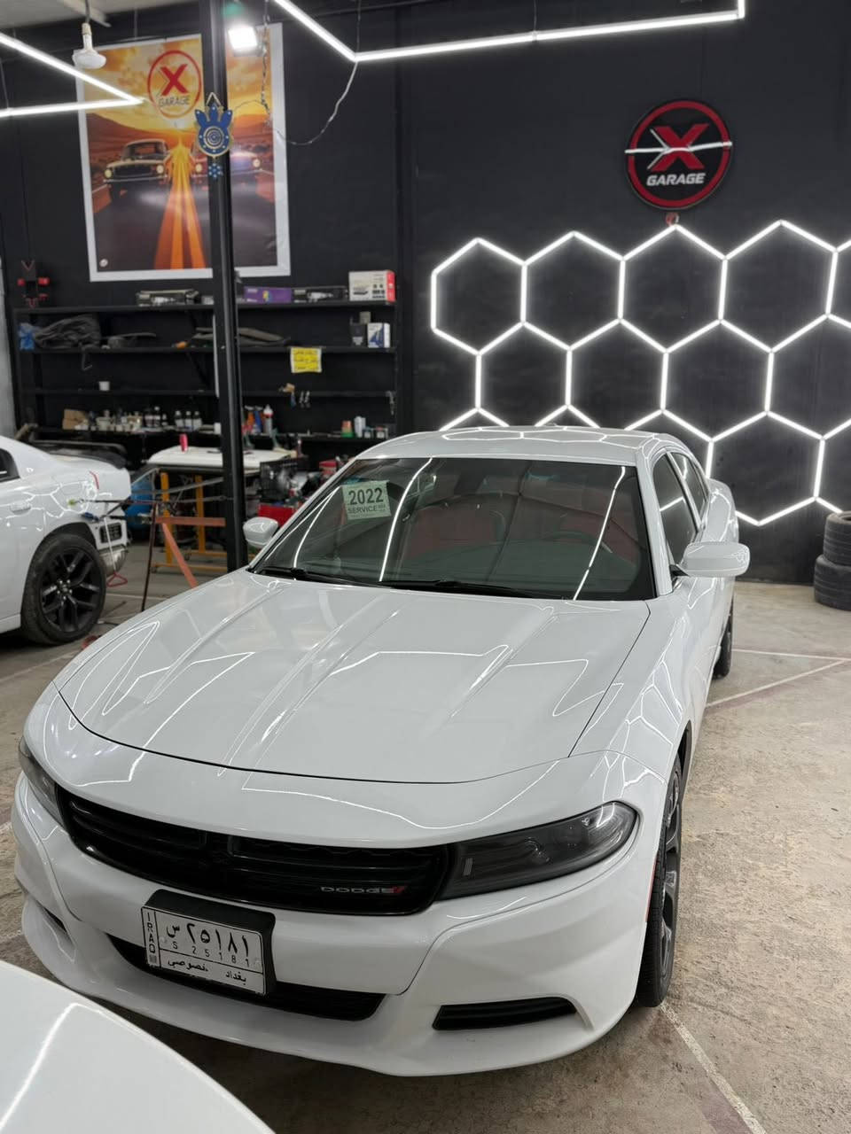 سيارة جاهزة كفالة عامة تقرير غرق تعمل وتسير مكينة ما مفتوحة 
خدادية تخم تاير جديد بسمي جاهزة من كلشي مكانها مركز الناصرية السعر 260 وبيهة مجال 
رقم الهاتف ***********
