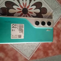 سلام وعليكم تكنو كامون 40جديد صار له شهرين تليفو كامل كل لملحقاته سعر3...