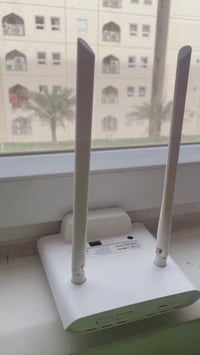 راوتر 4G • بطارية ٤٠٠٠mAh • يدعم ٣٢ جهاز