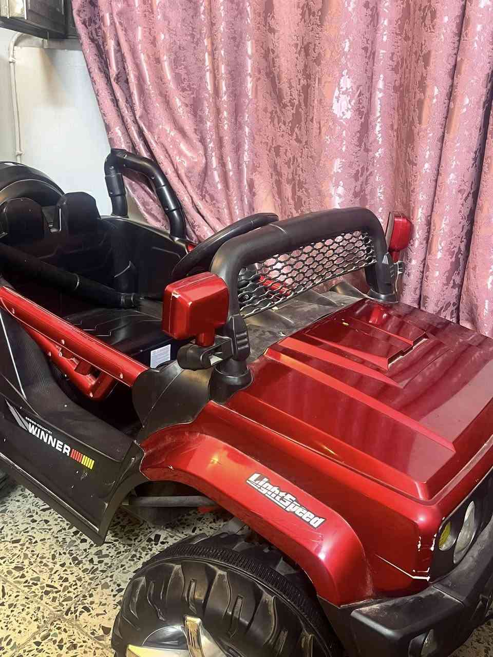 السلام عليكم للبيع سياره اطفال  اخذتها ب٢٢٥ من الاعظميه السنه الي فاتت بس ماعندي مكان  نظيفه وجديده مابيها اي عيب


**إذا كنت صاحب هذا الإعلان وتريد حذفه لأي سبب، رجاءا أرسل رسالة إلى الدعم الفني**