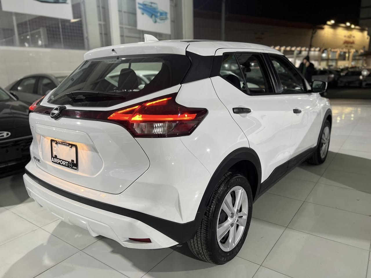 نيسان كيكس 
2024 
وارد امريكي 
مواصفات s 
شاشه / كامره / حساس / رادار / بصمه / مانع انزلاق / رادار بلمري / وباقي مواصفات كيكس معروفه 
حادث سياره بدون صبغ بدون تبديل فقط بارد 
جاملغ امامي وشويه بلباب 
صور حادث بلمنشور ورقم شاصي 
سعر 12800$ وبي مجال 
العنوان اربيل شارع 100 معرض بريمي 
تترقم شمالي فقط 
***********
