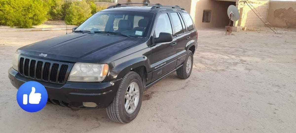 موديل 2000 محرك ففتي 3000 بدون ضربه وخياس. تبريد تدفئه شغاله.  سنويه ل27. ب55 ومجال بسيط. العنوان ديالى. تحوير حلوو.   ***********
***********.
